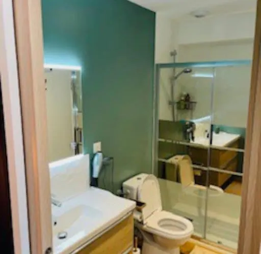 Du Chene Apartment *