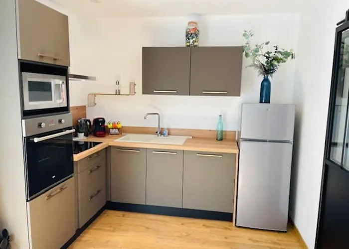 Du Chene Apartment *